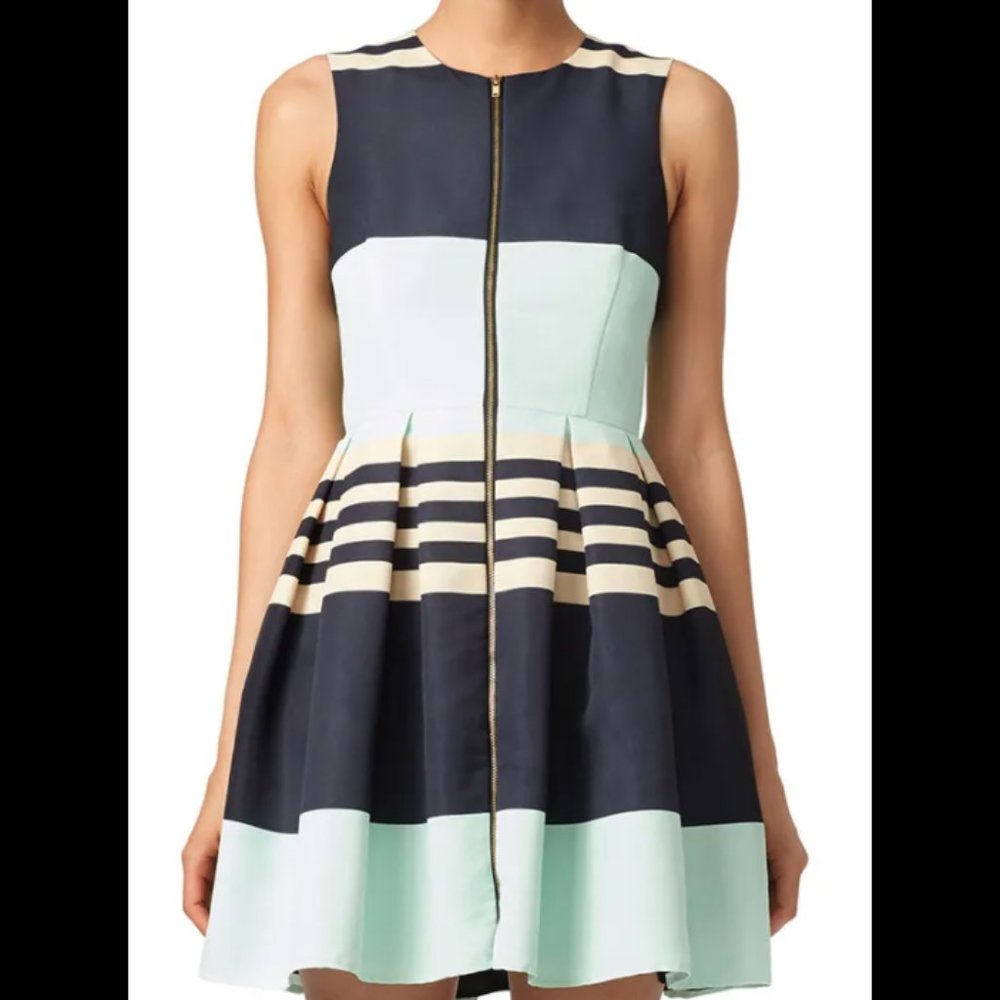 TROUBADOUR Fast Lane Dress- Zip front Cocktail dress size 8